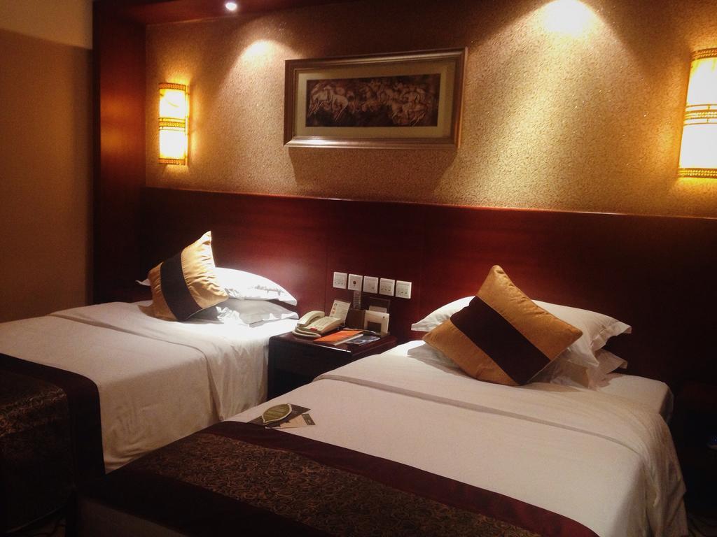 Dynasty International Hotel 쿤밍 객실 사진