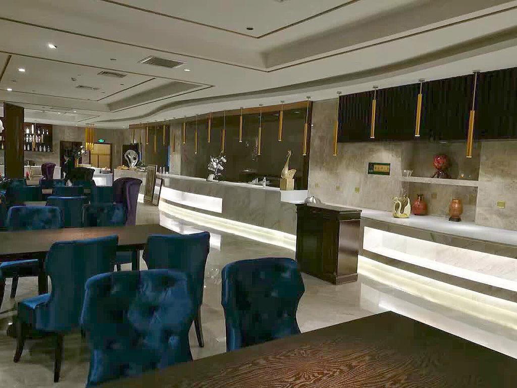 Dynasty International Hotel 쿤밍 외부 사진